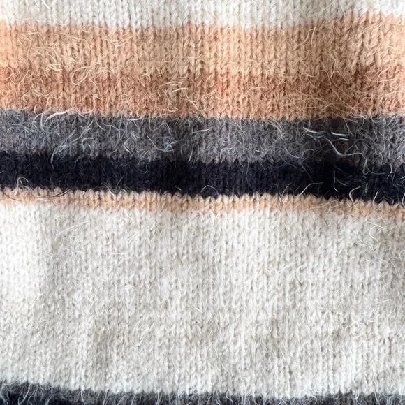 Free People Snow Bird Sweater in Caramel Size Small NWT - Picture 4 of 6